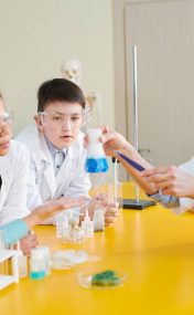 lesson-of-chemistry-at-school.jpg lesson-of-chemistry-at-school.jpg